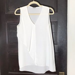 SALE💙 Vince Camuto White sleeveless blouse S